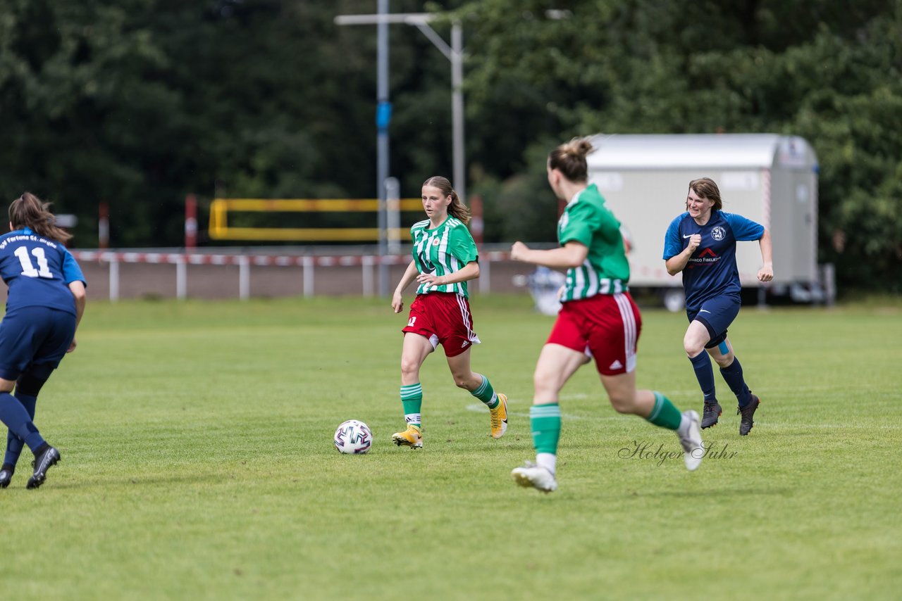 Bild 82 - F SV Boostedt - SV Fortuna St. Juergen : Ergebnis: 2:1